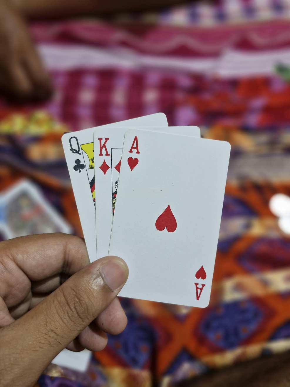 Golden Crown vs. The Competition: A Detailed Comparison for Online Casino Enthusiasts